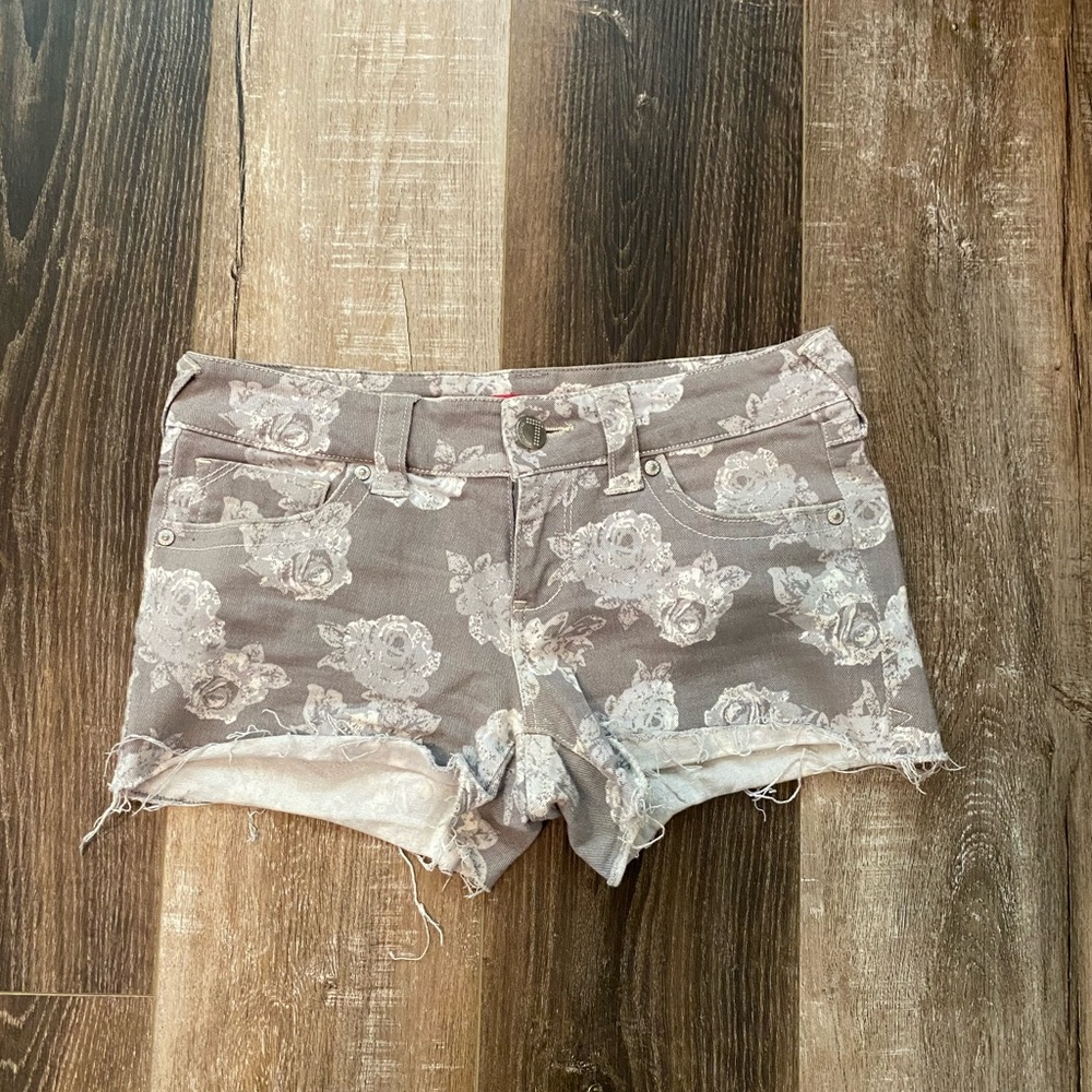 Denim shorts/Grey/Floral/Size 5